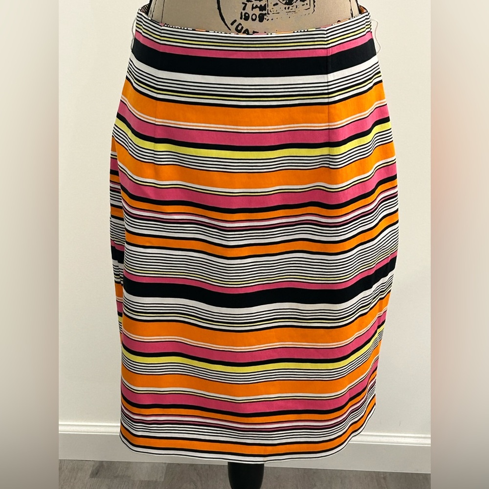 Worthington size 8 Yellow, orange, pink,black & white stripe skirt.